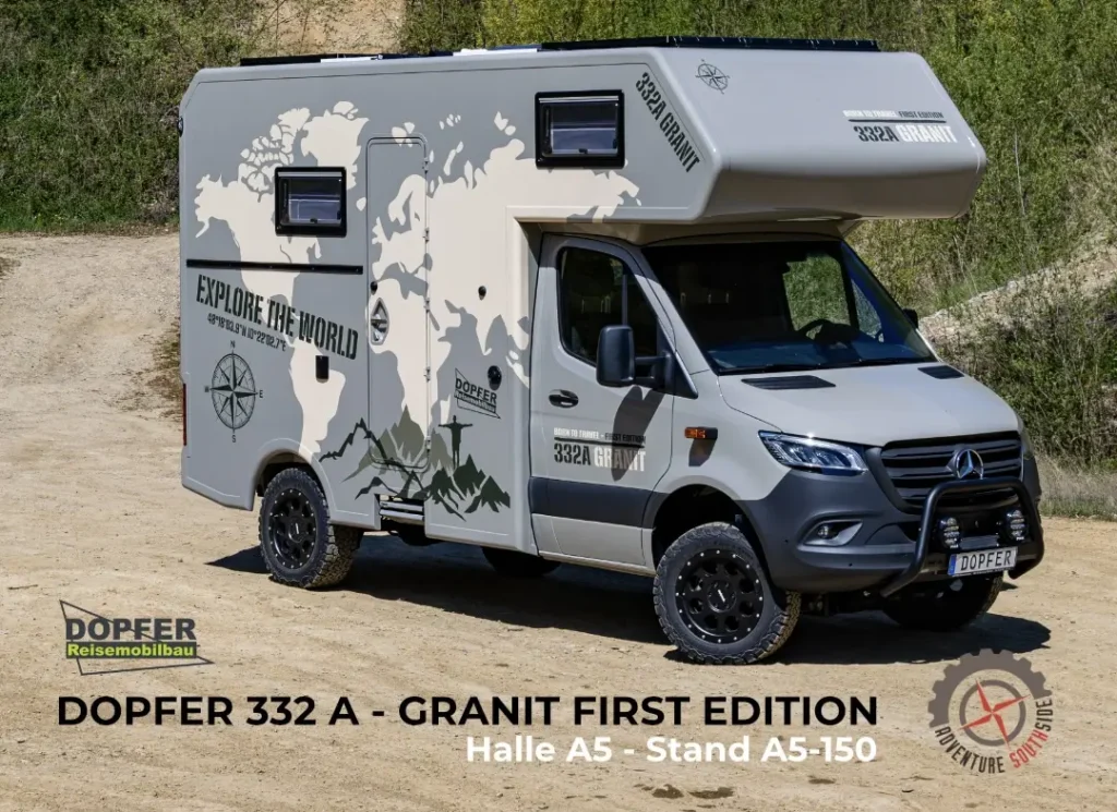 Robustes 4x4-Expeditionsmobil von Dopfer auf Mercedes Sprinter Basis mit markantem Weltkarten-Design.